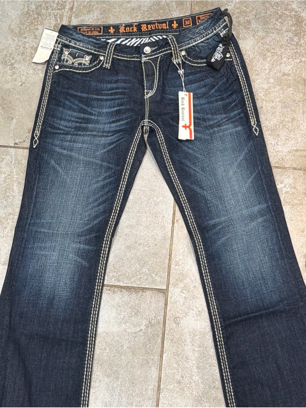 NWT Rock and Revival Darcy Easy Boot Bling Dark Wash Jean Embellished - Picture 9 of 11